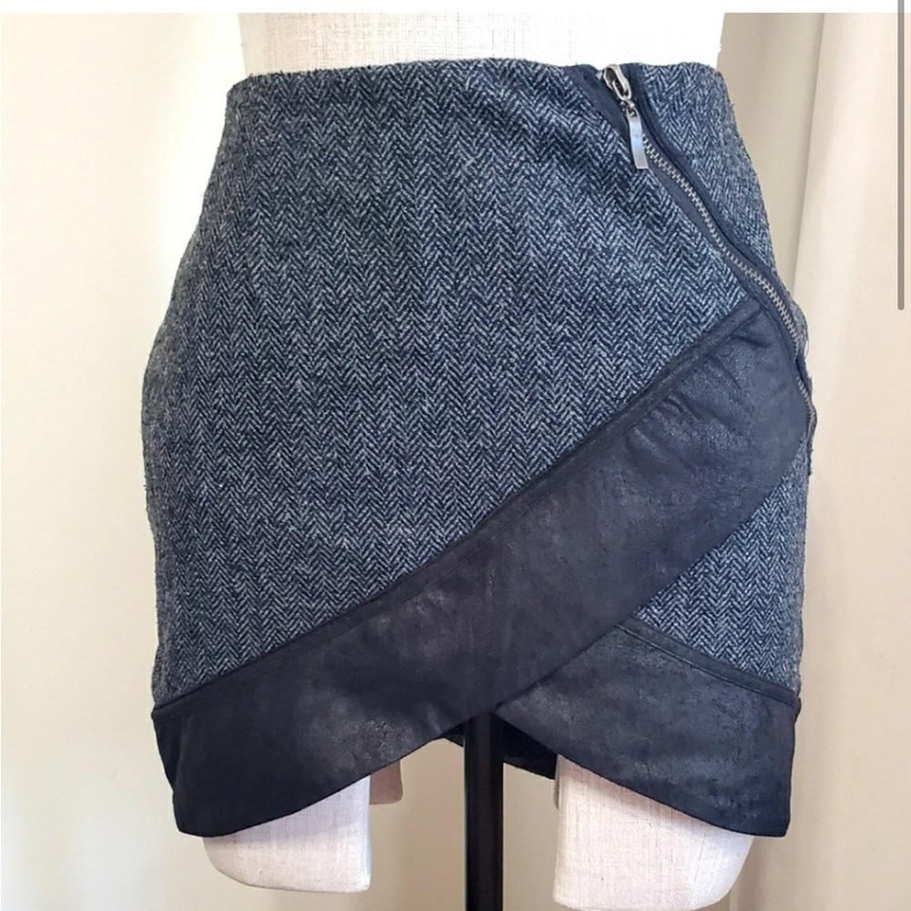 Very J small tweed asymmetrical skirt faux Moto leather zipper